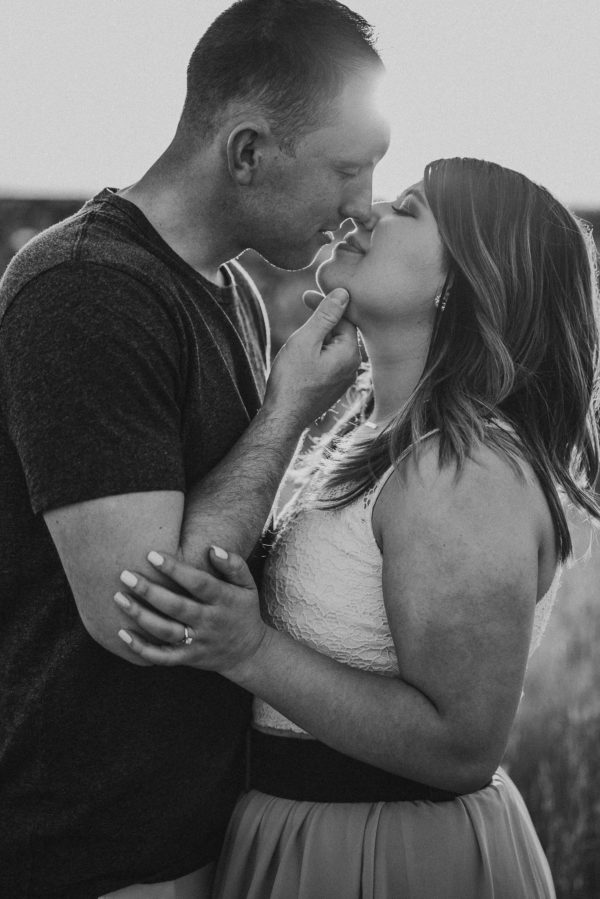 boise wedding photographer couple at sunset